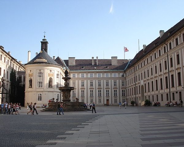 chateau_prague_5